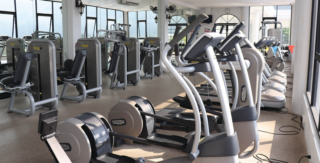 INDOOR GYM